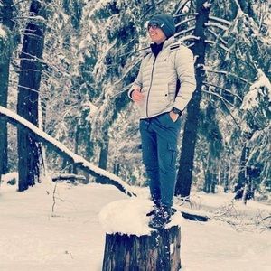 Meet your Posher, Manuel